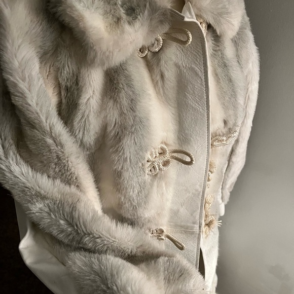 tissavel france fur coat - Picture 2 of 9